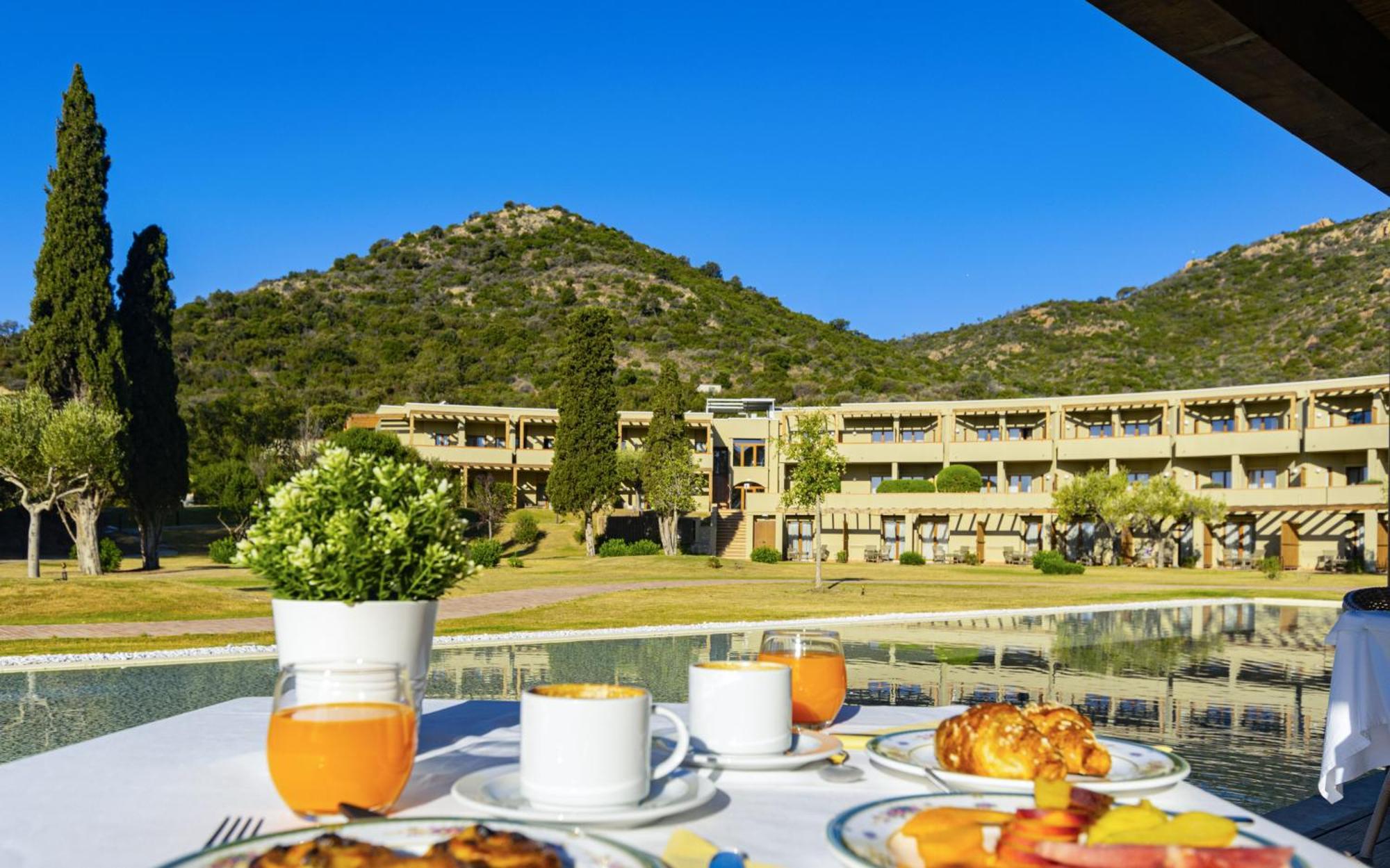 Is Molas Resort Pula Exterior photo