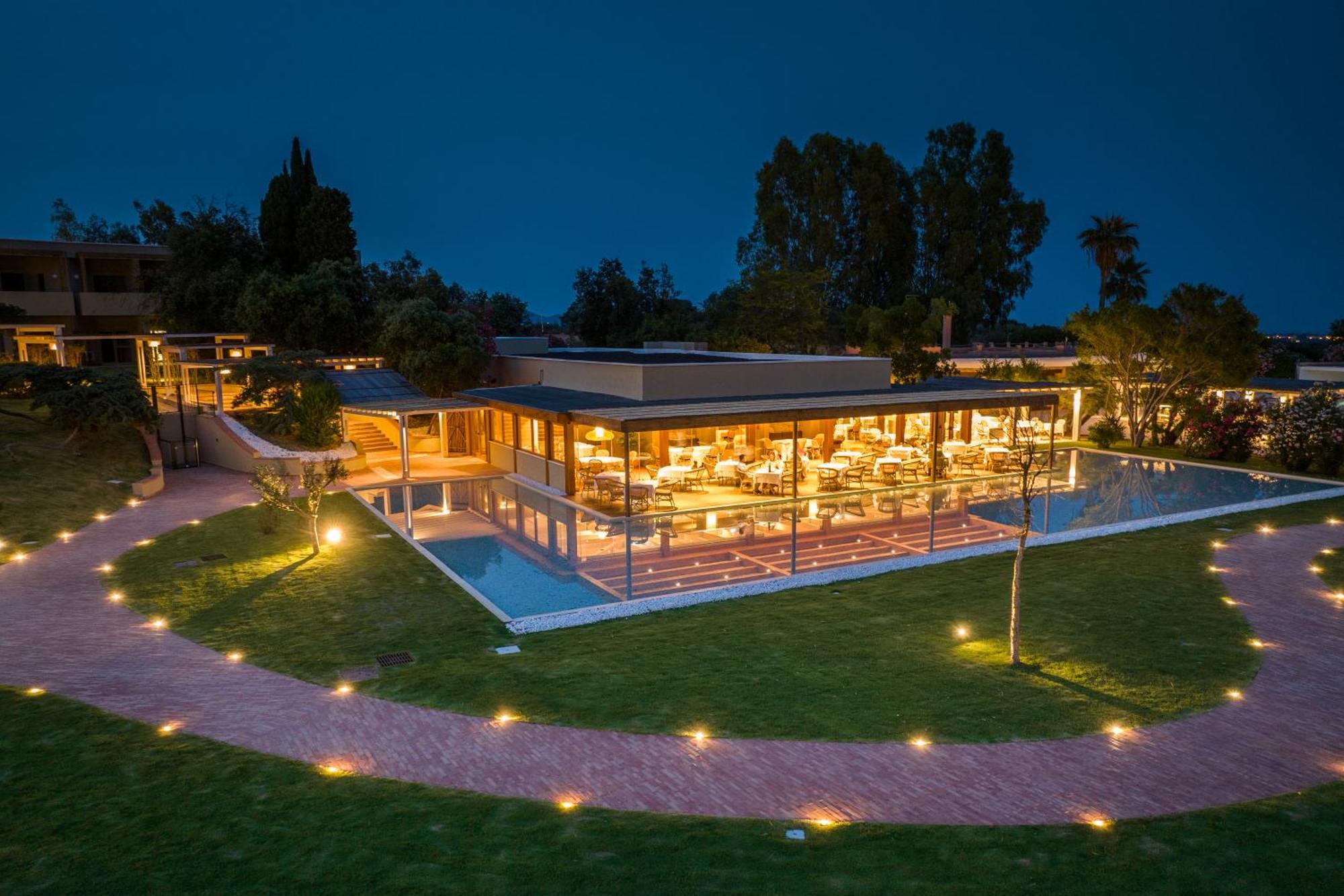Is Molas Resort Pula Exterior photo